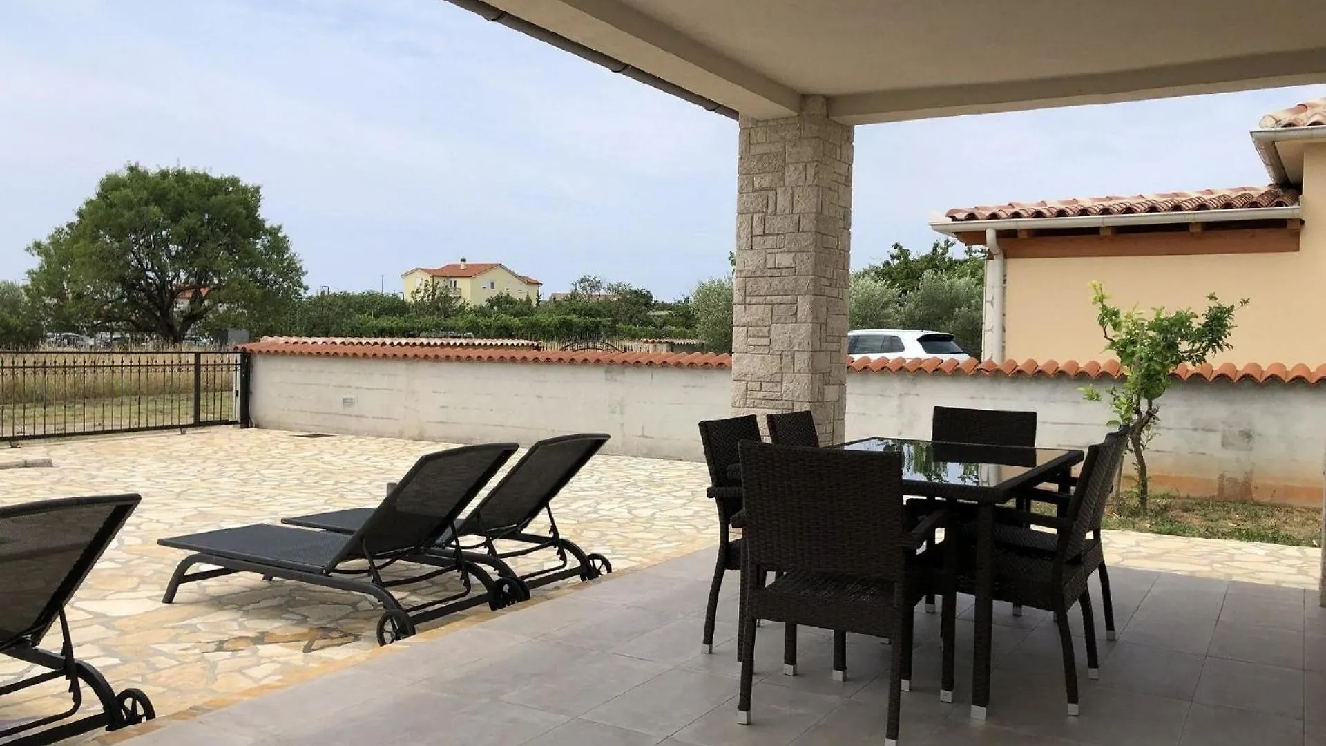 Ferienhaus In Medulin Mit Grosser Terrasse